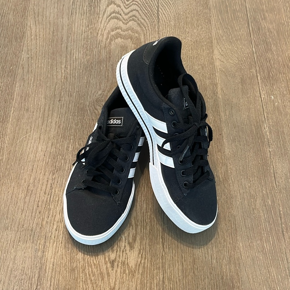 Boys Addias sneakers shoes